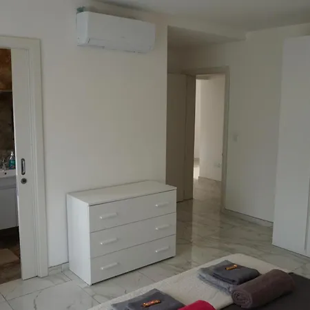 Appartamento Mensija Valley Residences *
